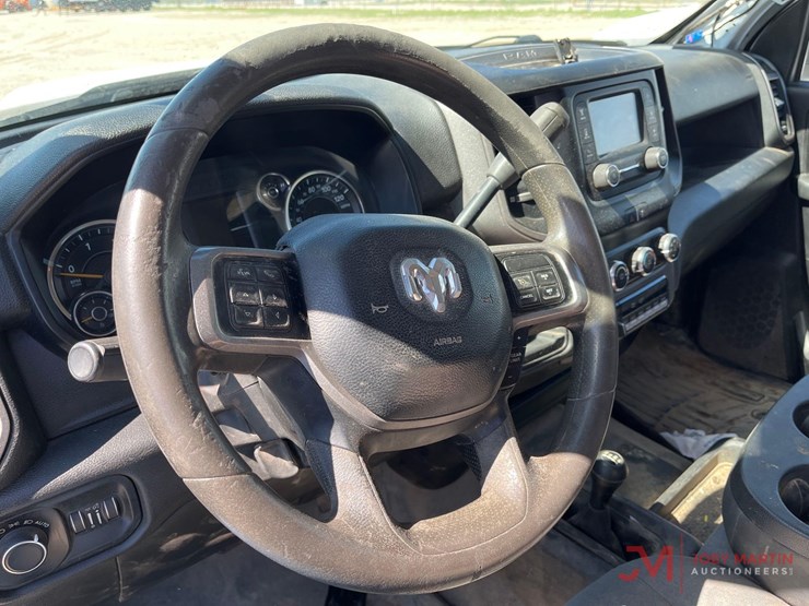 2019-ram-3500-hd-image-13