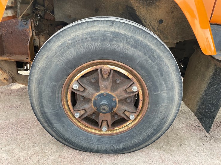 1995-international-2554-image-27