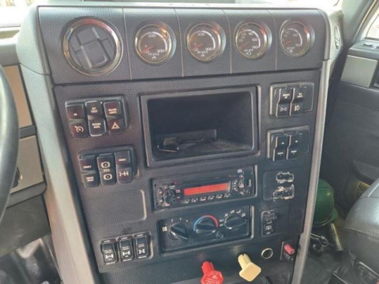 2012-caterpillar-ct660s-image-19