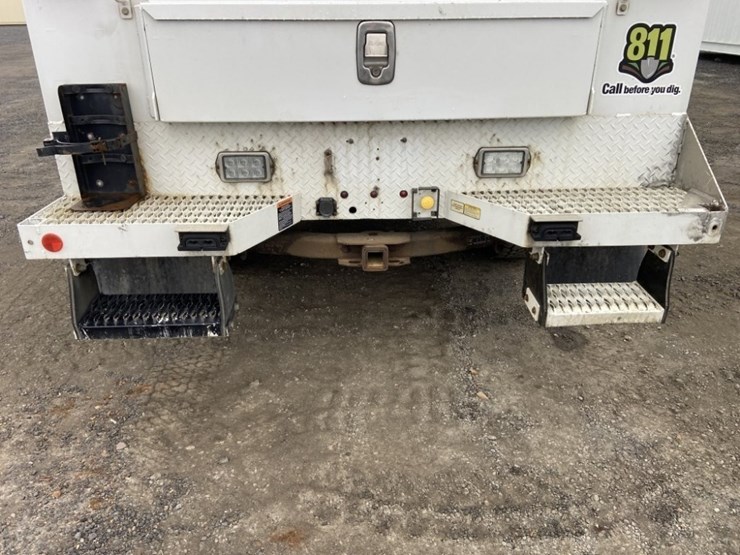 2016-ford-f350-sd-image-24