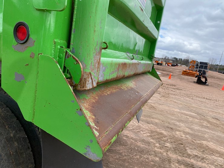 2015-kenworth-t800-image-24