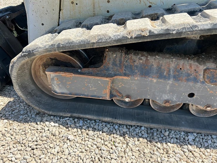 2019-bobcat-t595-image-18