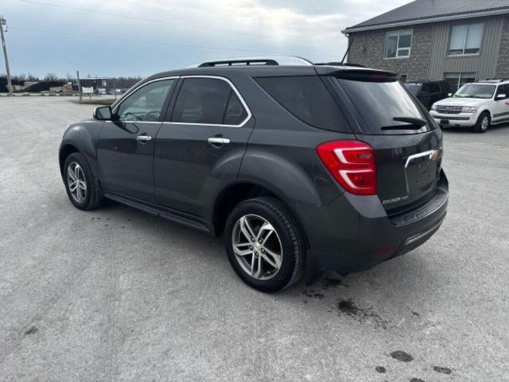 2017-chevrolet-equinox-image-10