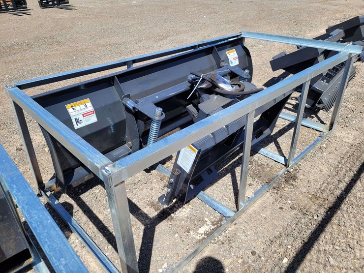 wolverine-db-15-84w-84-obstacle-avoidance-snow-pushing-machine-image-6