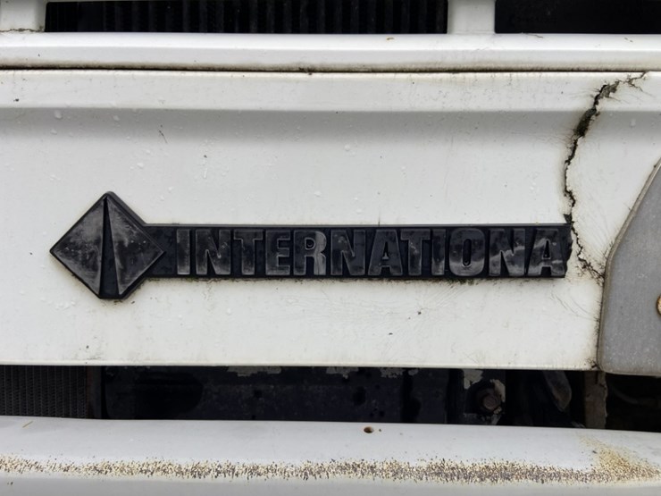 1995-international-4700-image-9