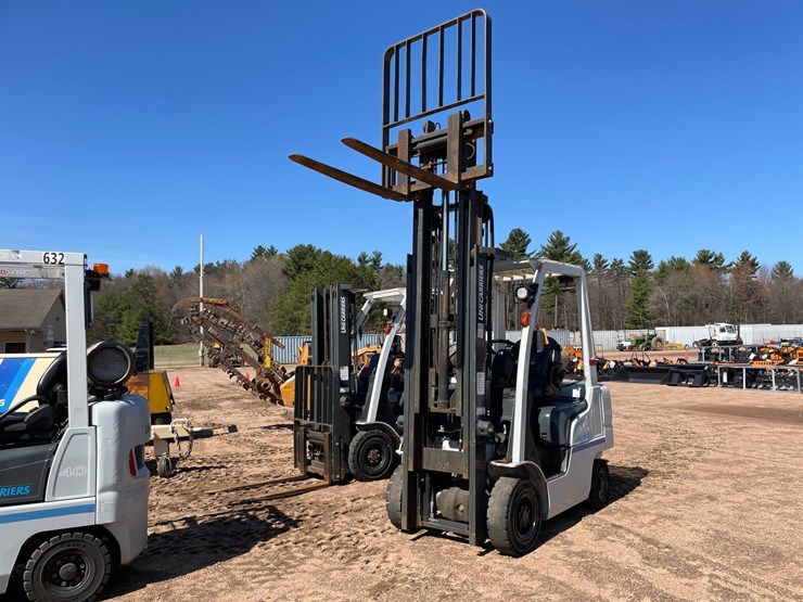 #1134-•-unicarriers-lp-forklift-image-20