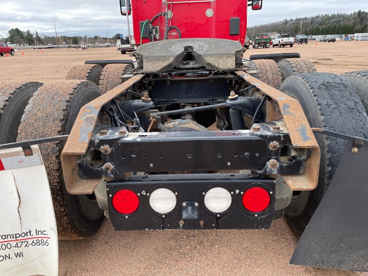 2016-kenworth-t680-image-19