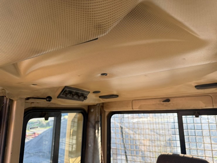 1998-caterpillar-d6r-xl-image-76