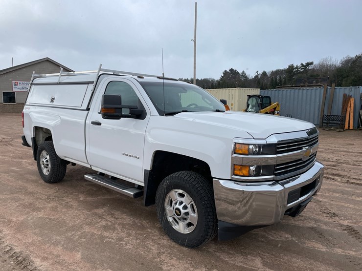 2015-chevrolet-silverado-2500-image-7