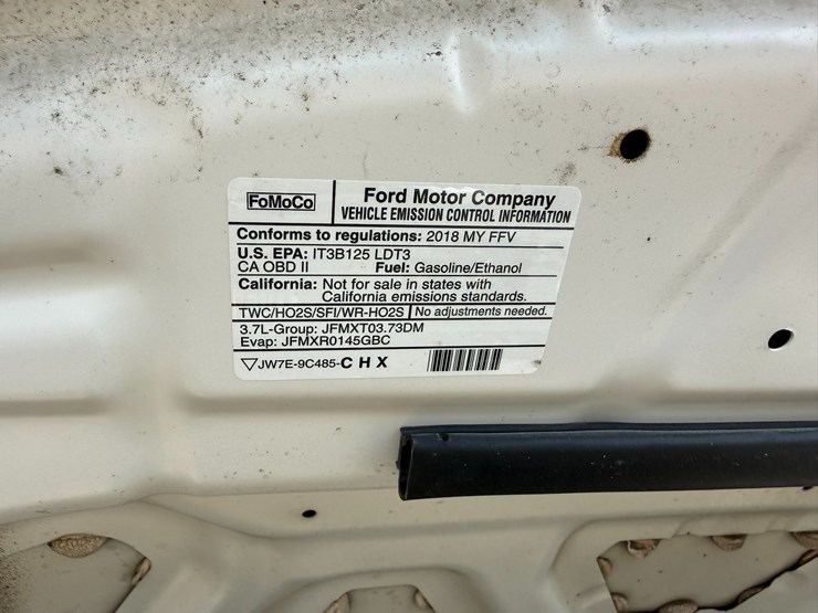 2018-ford-explorer-image-28