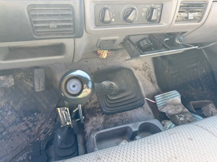 1995-ford-350-image-42