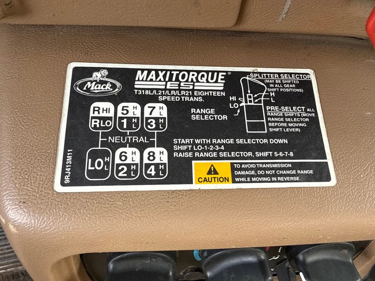 2007-mack-cl733-image-65