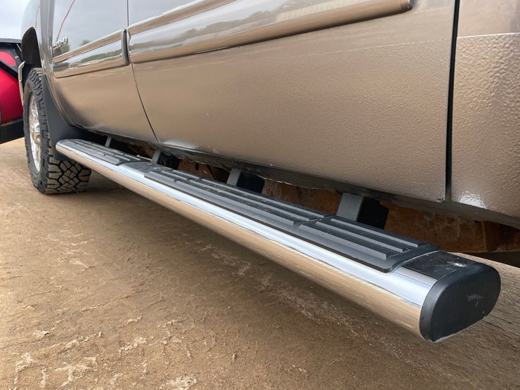 2013-chevrolet-silverado-2500hd-image-25