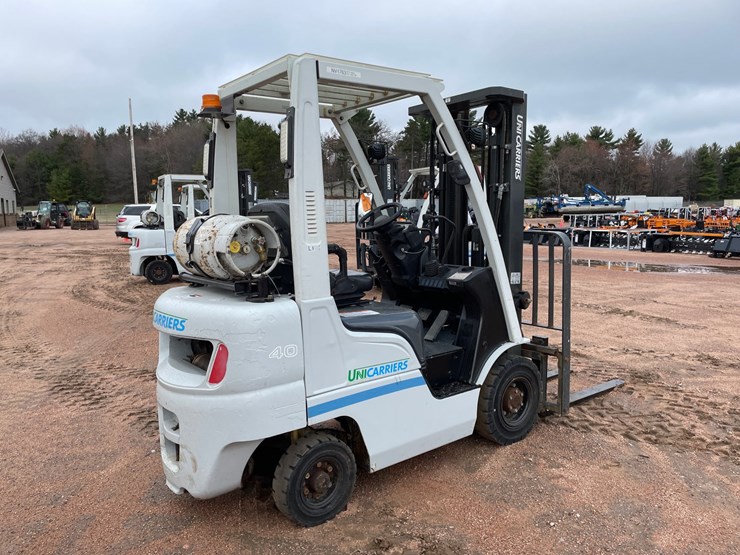 #1162-•-unicarriers-3,450-lbs-lp-forklift-image-5