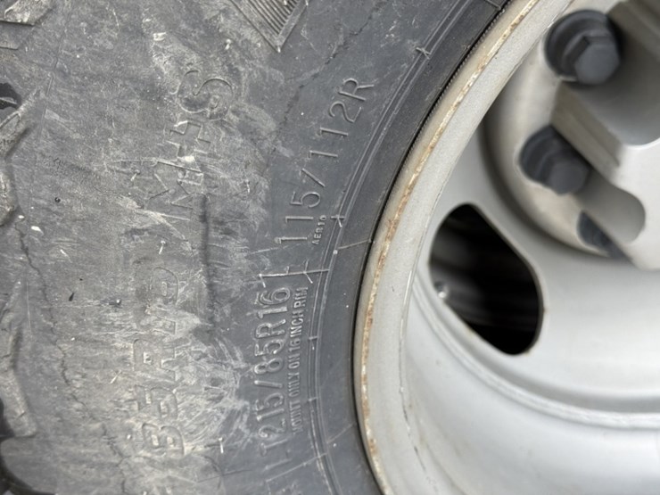 2006-chevrolet-silverado-3500-image-19