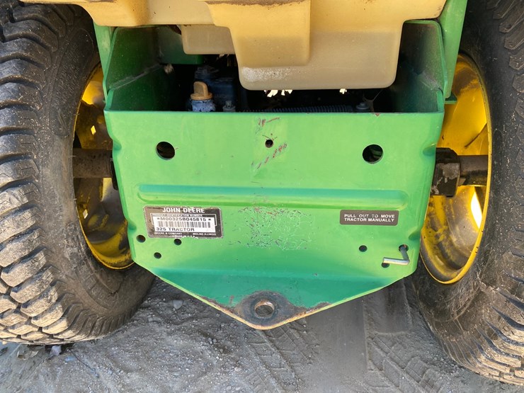 john-deere-325-image-17