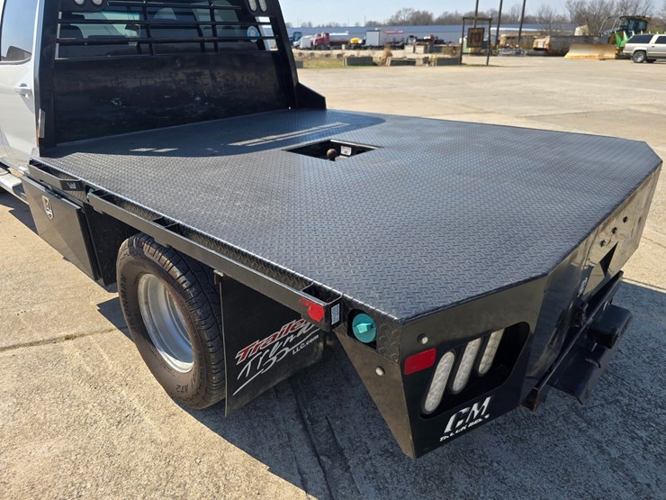 2015-chevrolet-silverado-3500-image-42