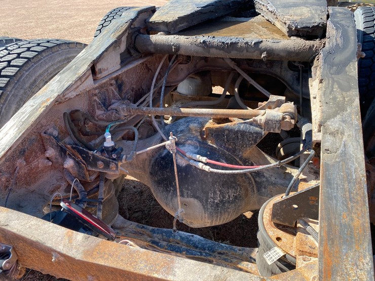 1993-international-8100-image-21