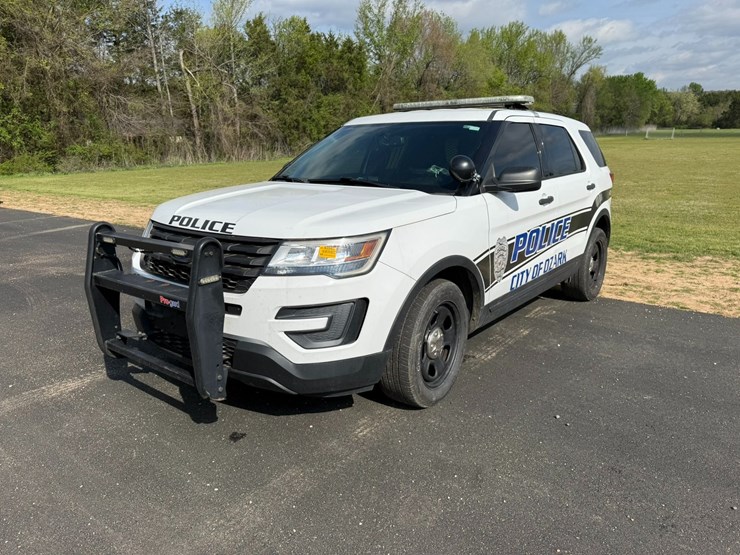 2018-ford-explorer-image-1