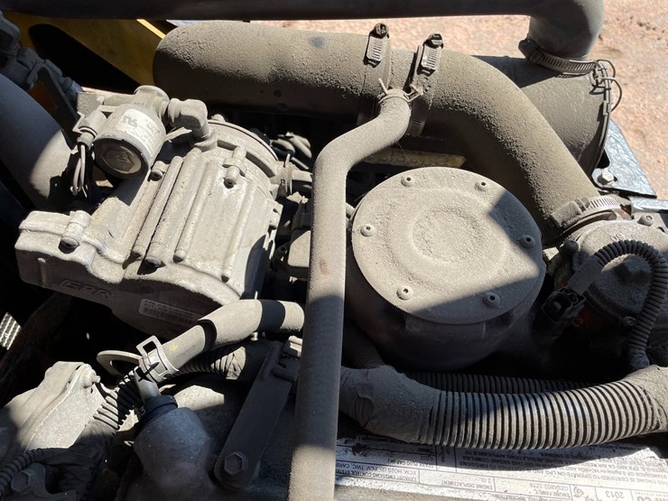 #1137-•-yale-4,000lb-lp-forklift-image-35