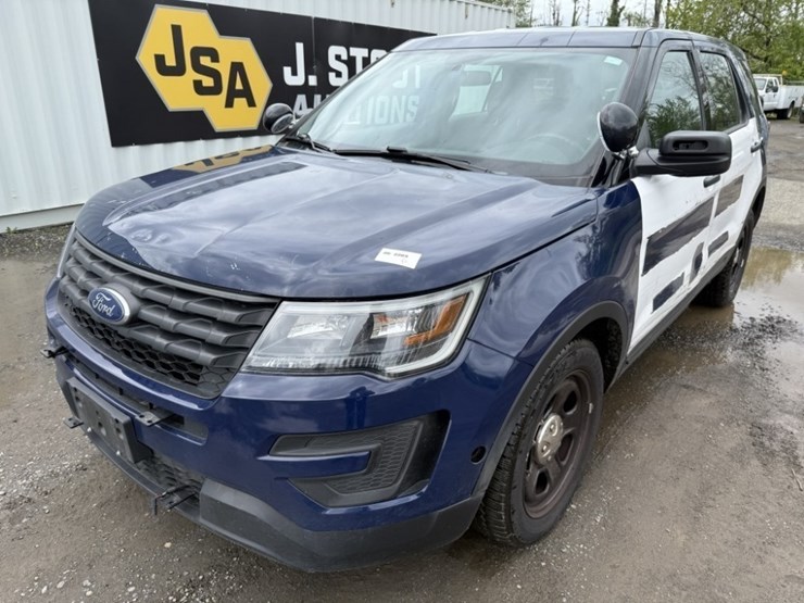 2017-ford-explorer-image-1