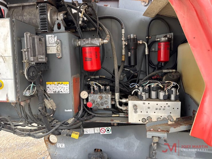 2018-skyjack-sj66t-image-6