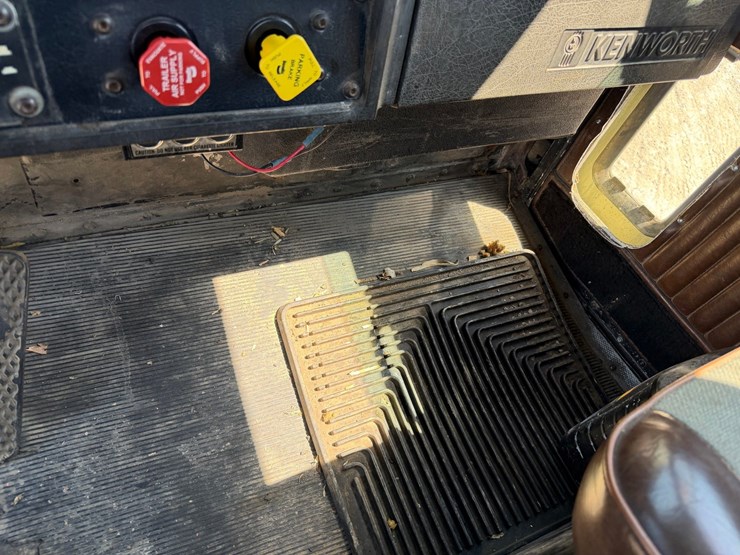 1991-kenworth-t800-image-47