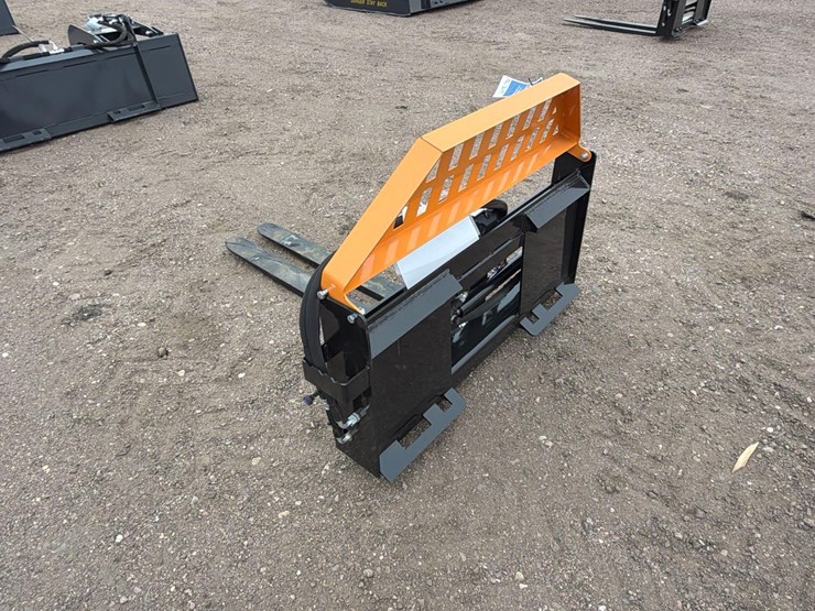 unused-2025-wolverine-pfa-11-3300g-hydraulic-pallet-fork-image-4