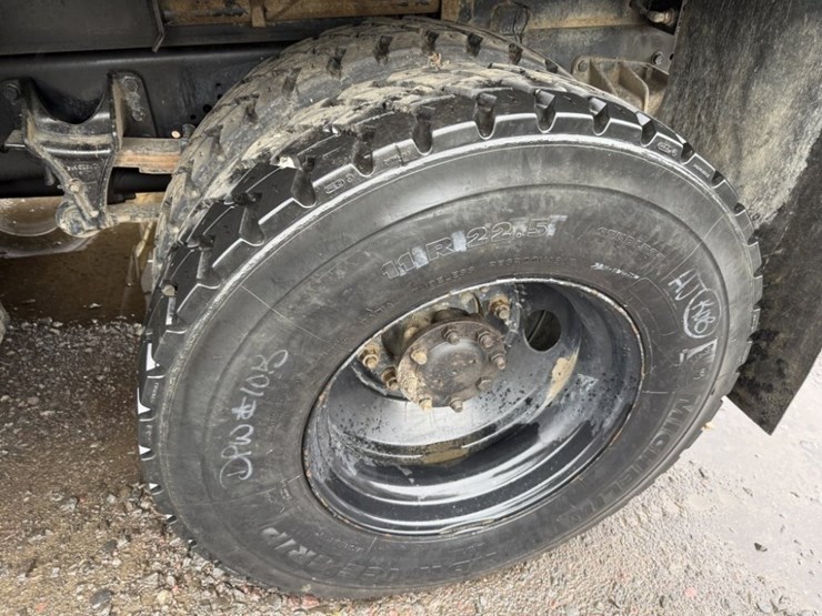 2006-international-durastar-4400-image-18