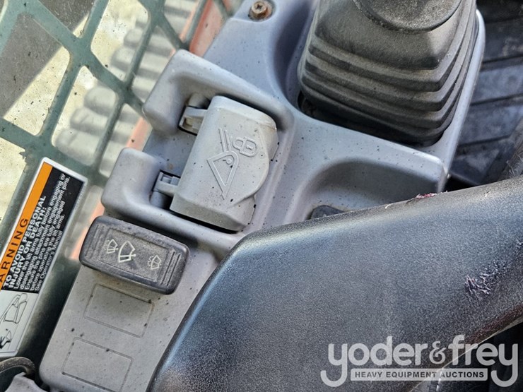 kubota-svl75-2-image-25