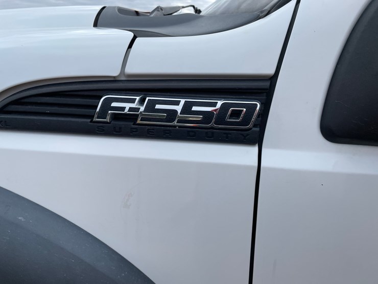 2012-ford-f550-image-47