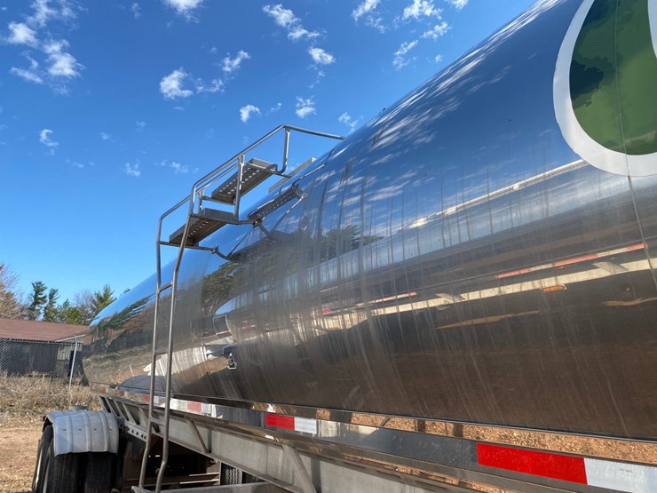 1993-walker-tanker-image-7