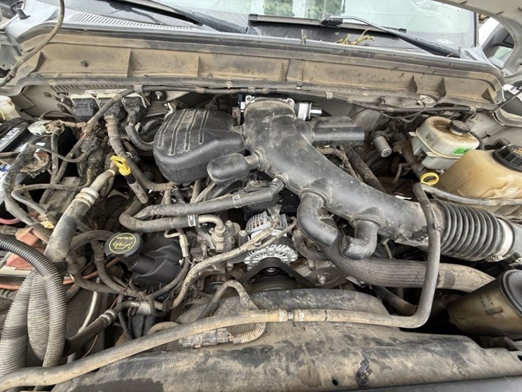 2015-ford-f550-sd-image-14