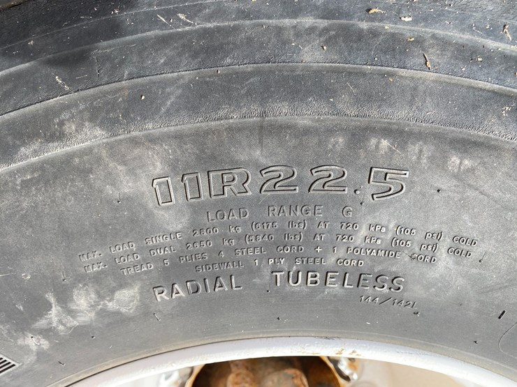 2003-international-7400-image-27