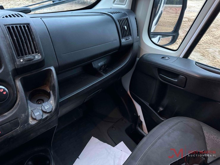 2018-dodge-1500-image-22