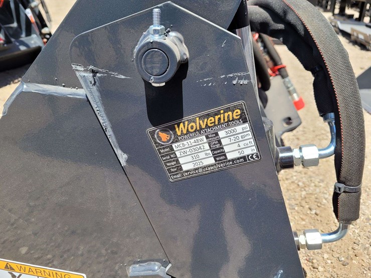 wolverine-mcb-11-48w-mini-skid-steer-combination-bucket-image-5