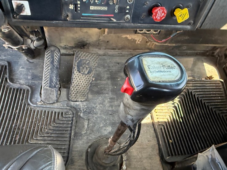 1991-kenworth-t800-image-48