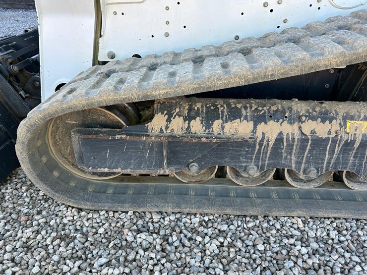 2023-bobcat-t770-image-18