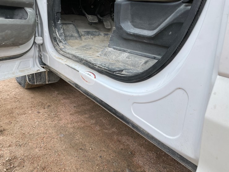 2019-ford-f150-image-34