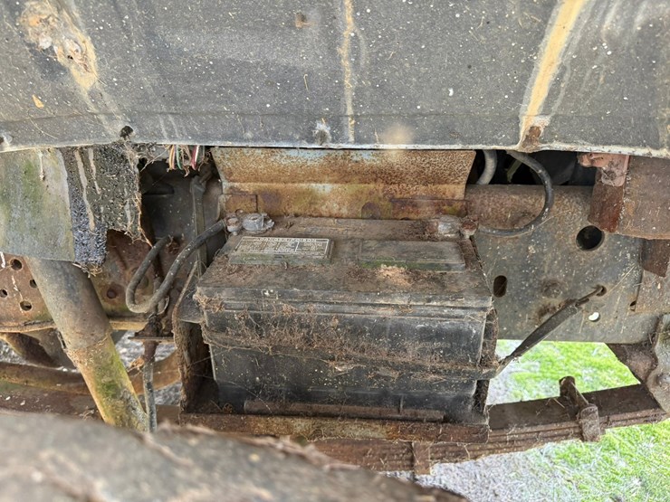 1982-ford-f700-image-38