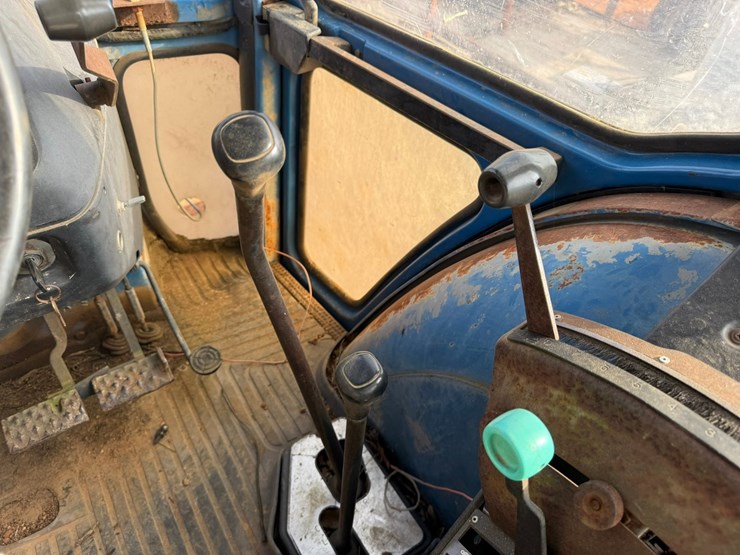 1990-ford-6610-image-47