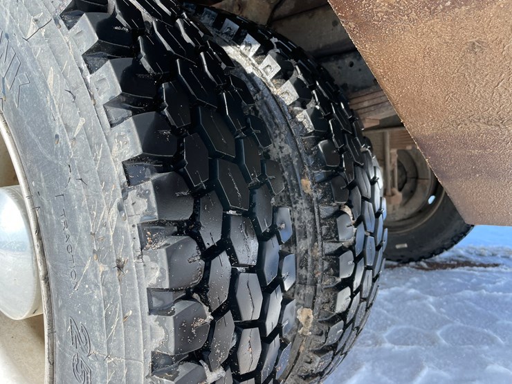 2000-international-4700-image-18