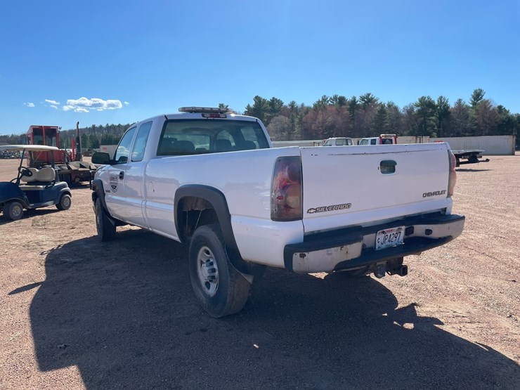 2006-chevrolet-2500-image-8