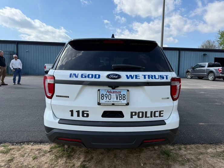 2018-ford-explorer-image-5