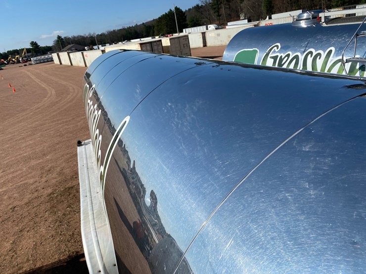 1993-walker-tanker-image-21