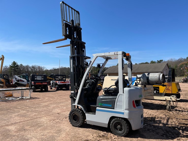 #1136-•-unicarriers-lp-forklift-image-29