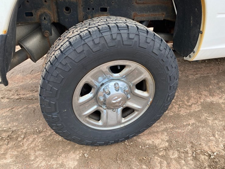 2017-dodge-ram-2500-image-31