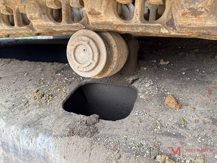 2007-hitachi-zx240-lc-3-image-20