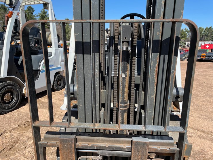 #1134-•-unicarriers-lp-forklift-image-9