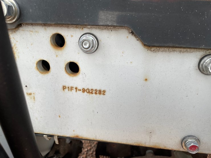 #1165-•-unicarriers-3,450-lbs-lp-forklift-image-37